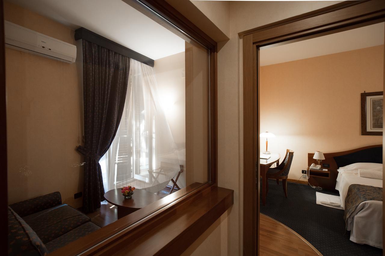 Massimo Plaza Hotel ปาแลร์โม ภายนอก รูปภาพ